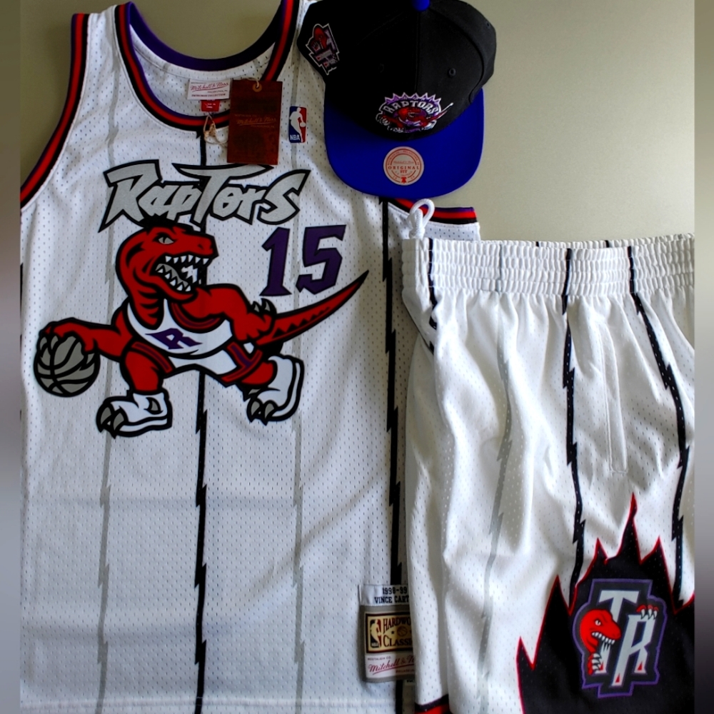 T. Raptors Jersey/Shorts NWT